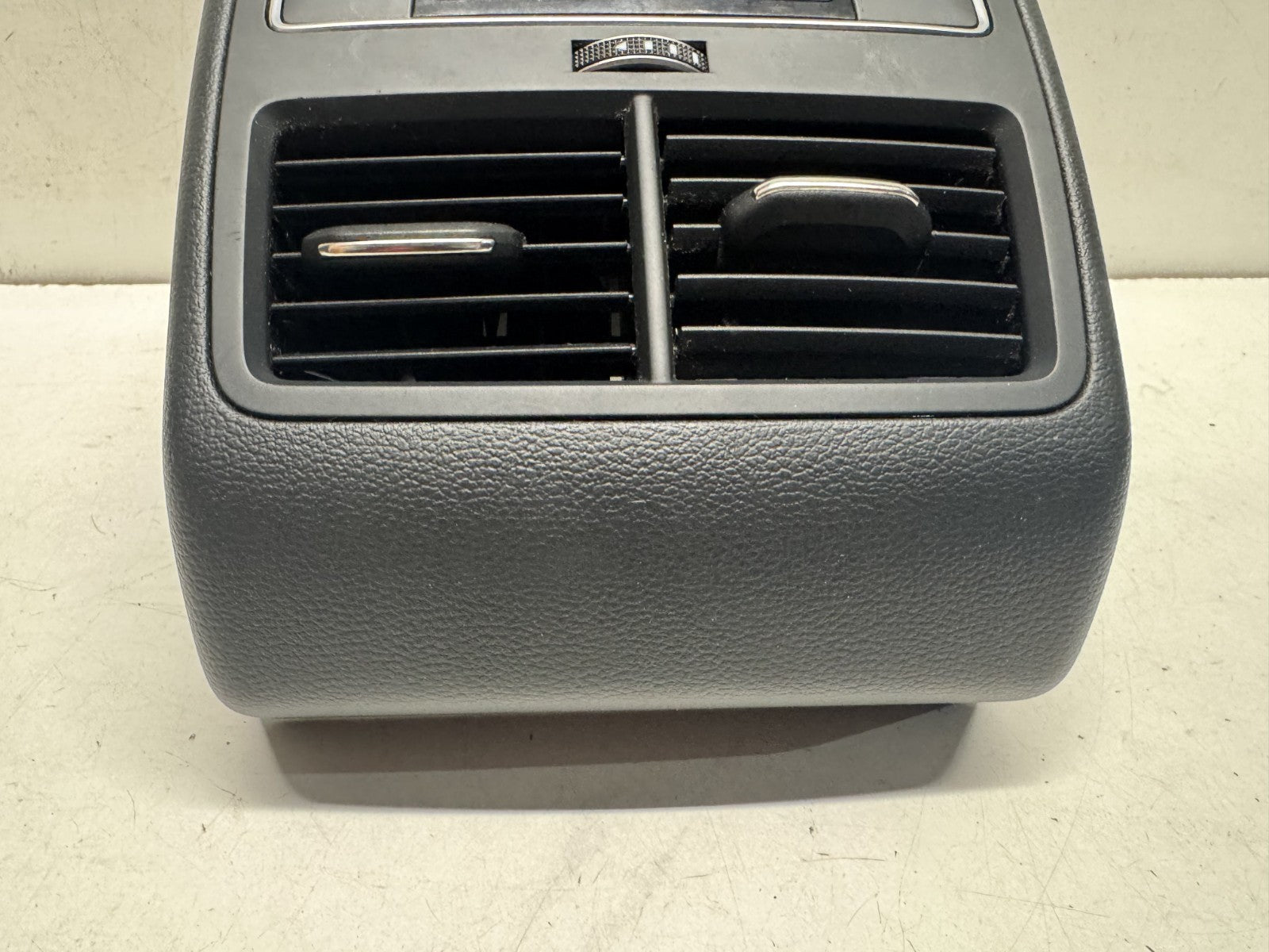 AUDI S4 A4 Climate Control Panel Rear Air Vent 8W0863324