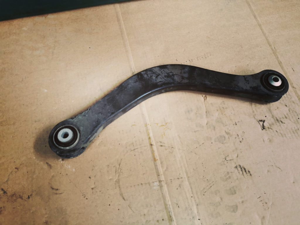 16-19 AUDI A4 B9 OEM REAR CONTROL ARM LEFT & RIGHT SIDE 8W0505371F