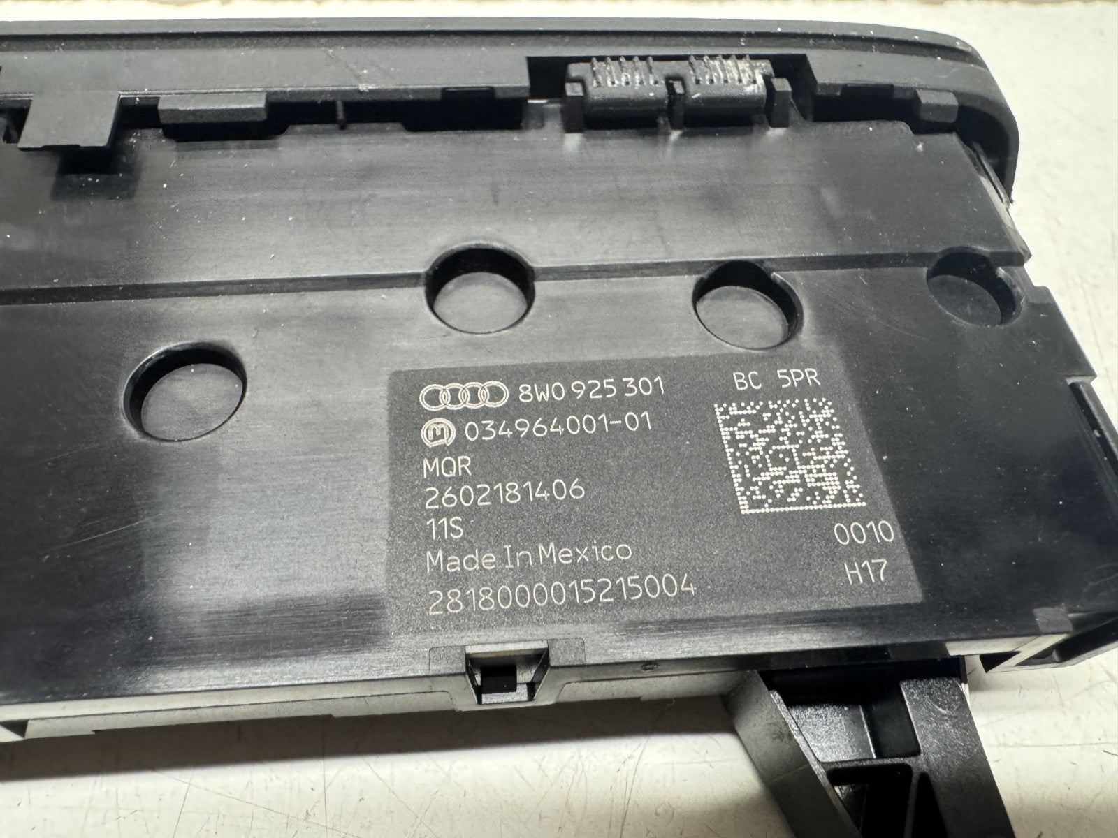 AUDI A4 S4 B9 MULTIPLE DRIVE MODE CONTROL SWITCH UNIT 8W0925301