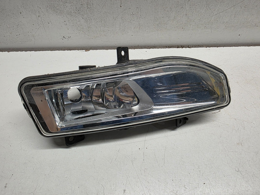 Genuine Nissan Qashqai X-Trail Micra & Leaf 17on LH NS Front Foglamp 26155-8995a
