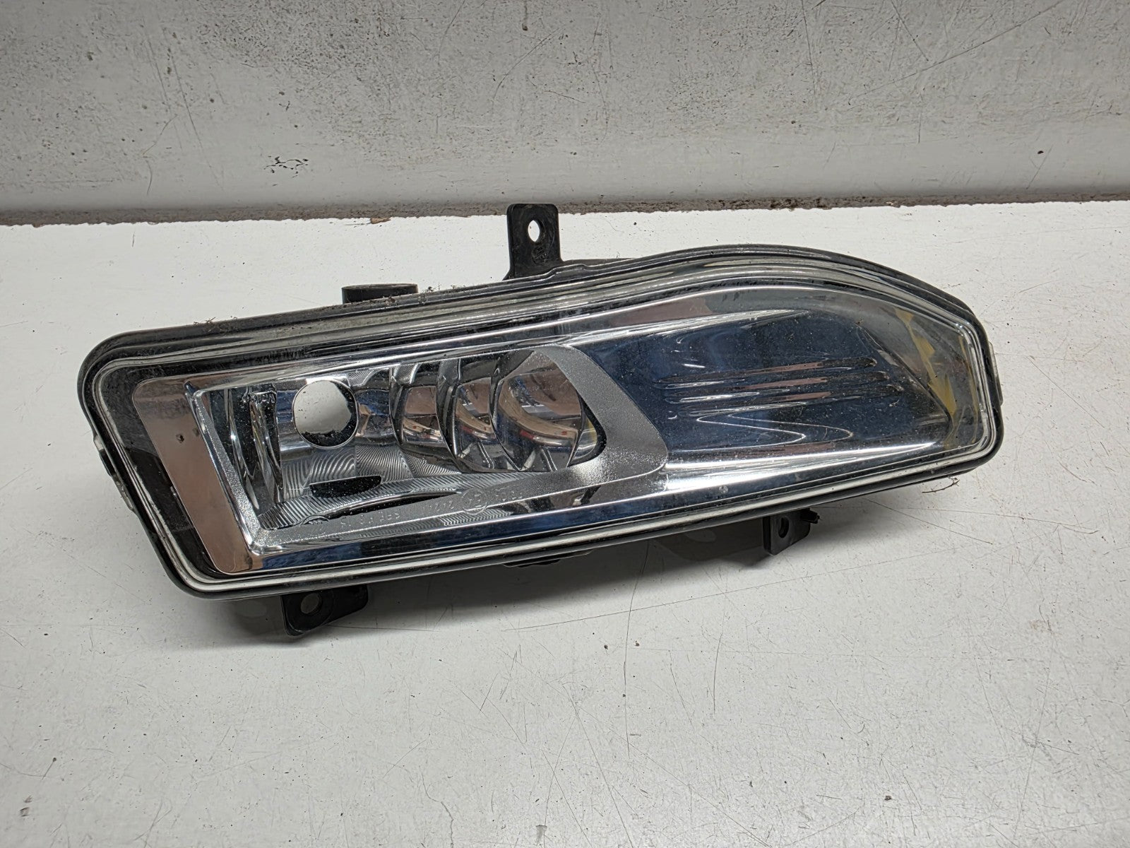 Genuine Nissan Qashqai X-Trail Micra & Leaf 17on LH NS Front Foglamp 26155-8995a