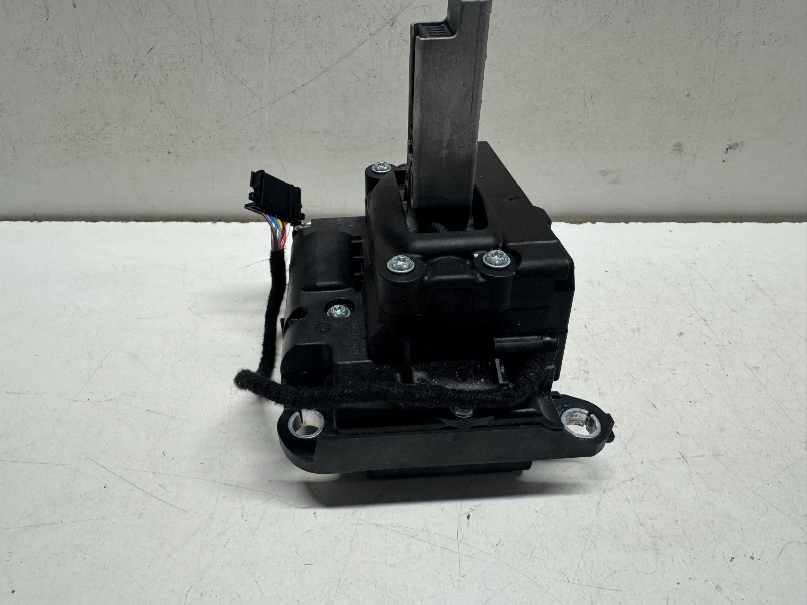 Audi A4 S4 B9 Automatic Gear Selector Gearshift Lever Mechanism 8W2713041F