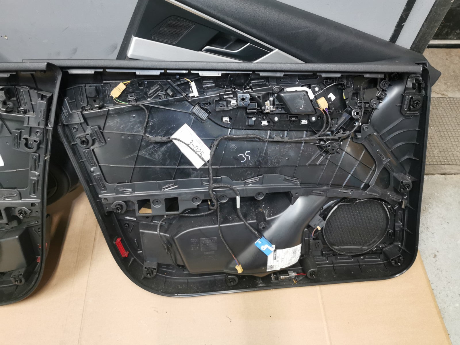 AUDI A4 S4 B9 Set of Door Cards Black