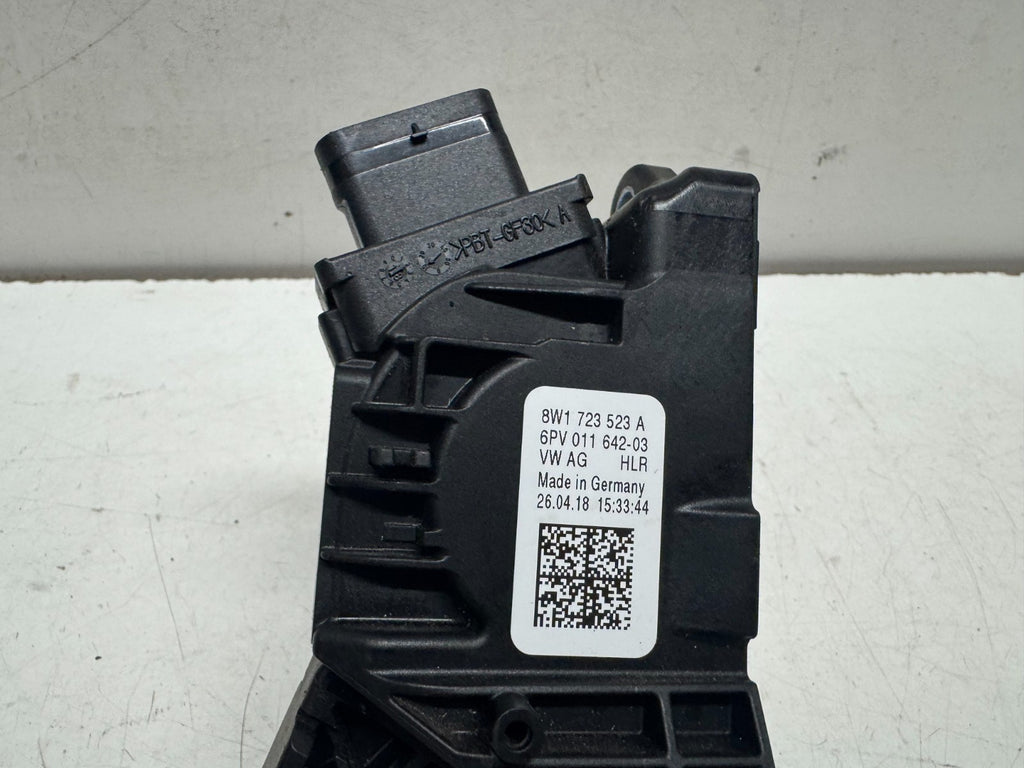 AUDI A4 S4 B9 ACCELERATOR THROTTLE PEDAL 8W1723523A