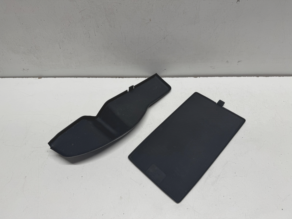 AUDI A4 S4 B9 FRONT CENTER CONSOLE INSERT RUBBER 8W0863301