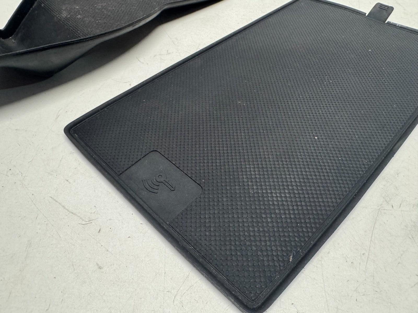 AUDI A4 S4 B9 FRONT CENTER CONSOLE INSERT RUBBER 8W0863301