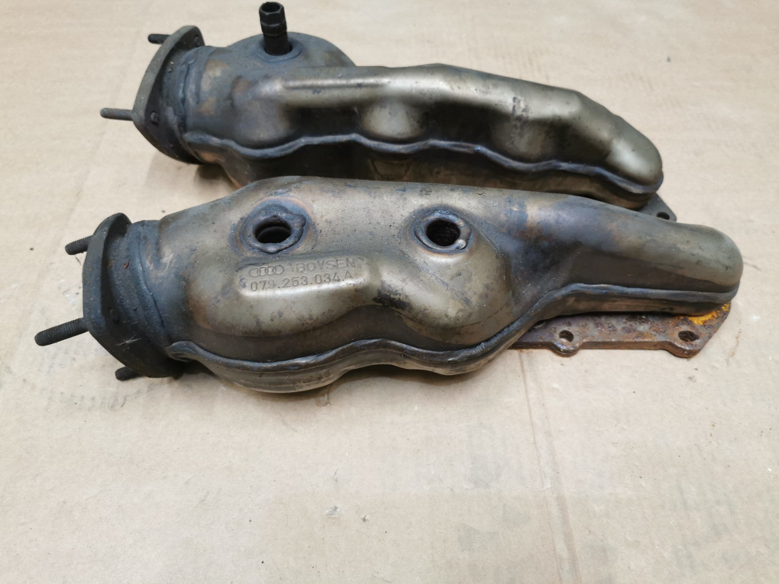 Audi S4 B6 Petrol Exhaust Manifold Left + Right 4.2 FSI V8 BBK 079253033A