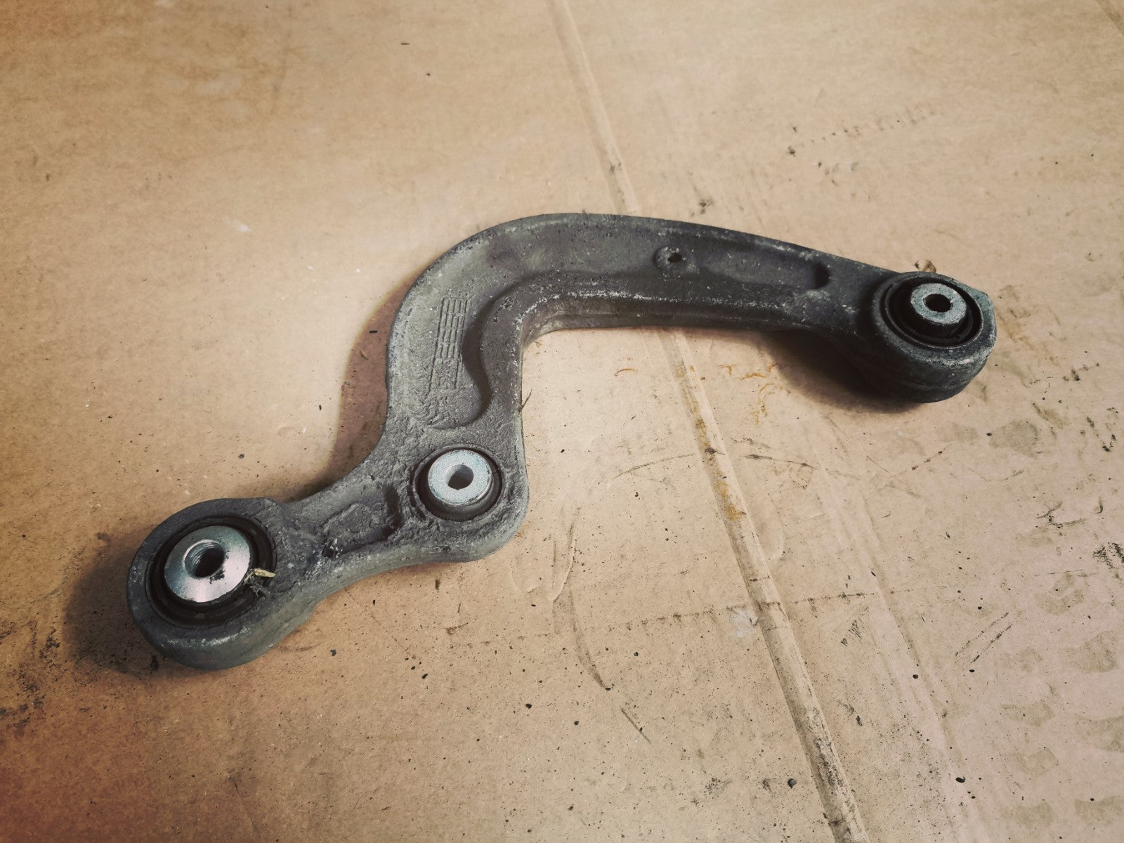 AUDI A4 S4 B9 8W 3.0 TFSI RIGHT Left REAR WISHBONE UPPER CONTROL ARM 8W0505361