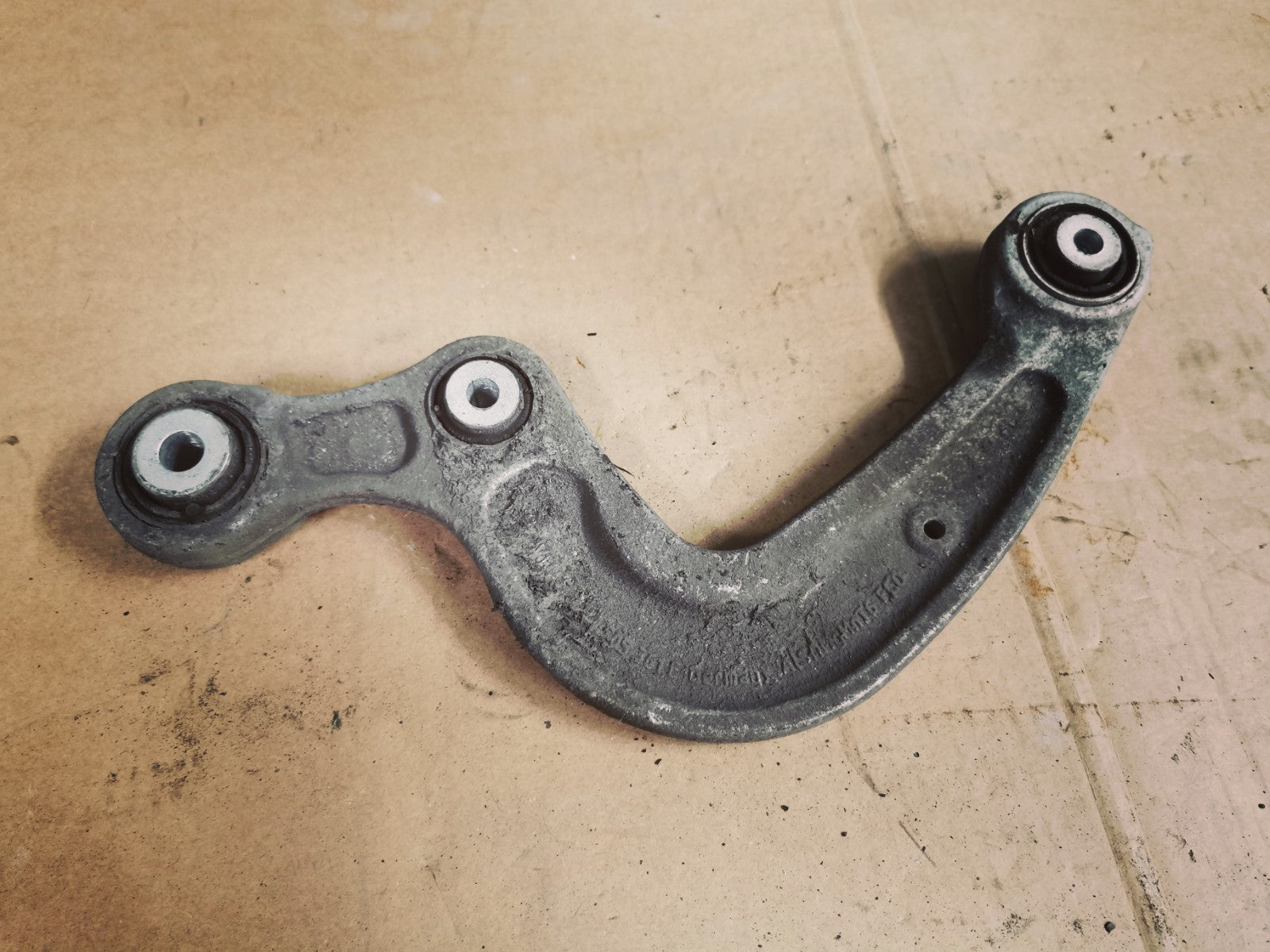 AUDI A4 S4 B9 8W 3.0 TFSI RIGHT Left REAR WISHBONE UPPER CONTROL ARM 8W0505361