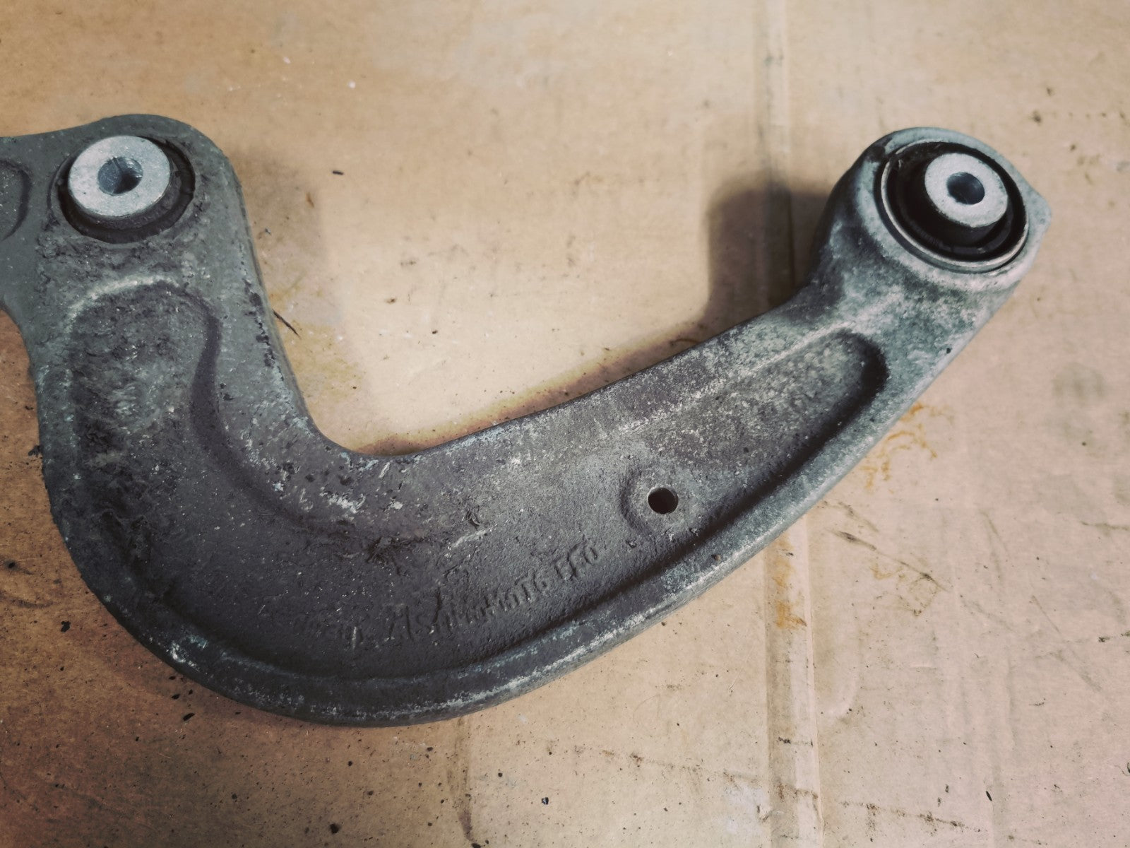 AUDI A4 S4 B9 8W 3.0 TFSI RIGHT Left REAR WISHBONE UPPER CONTROL ARM 8W0505361