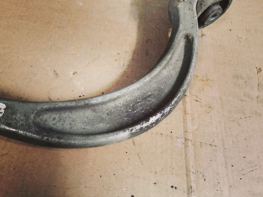 16-19 AUDI A4 B9 GENUINE OEM FRONT LEFT CURVED CONTROL ARM 8W0407693A