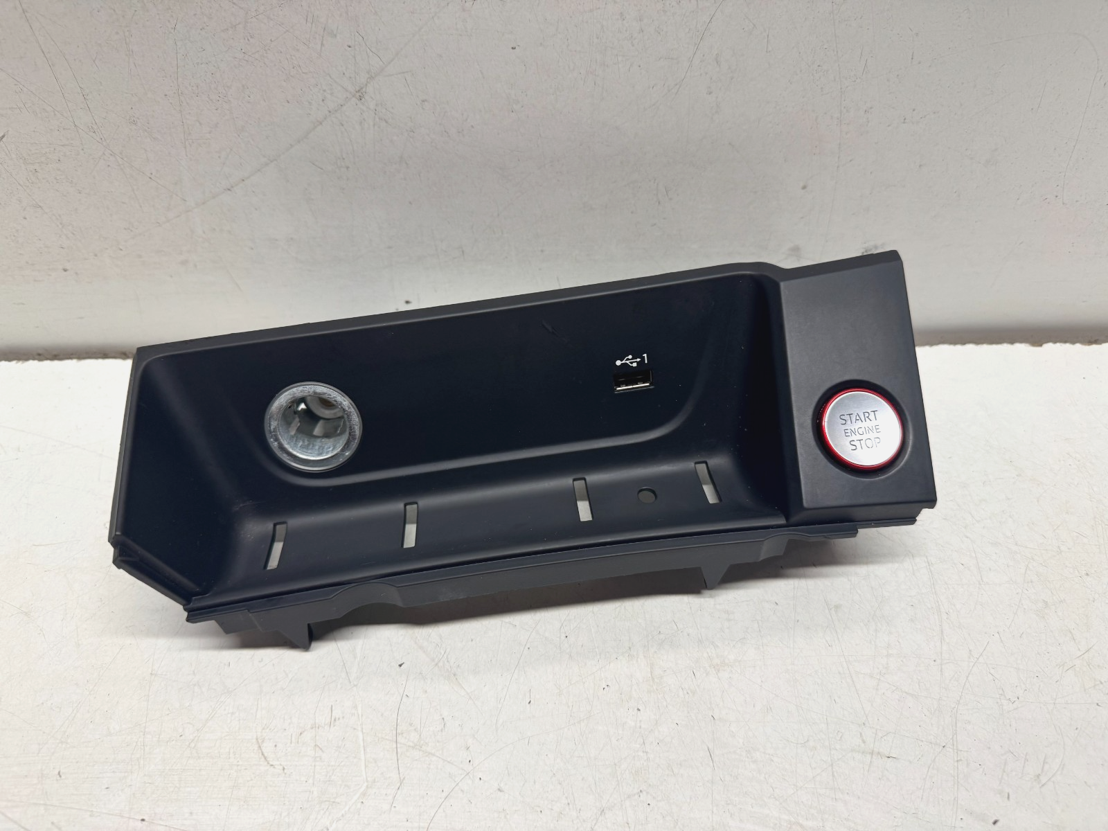 Audi A4 B9 Start Stop USB Centre Console Switch Trim Tray 8W2864131B