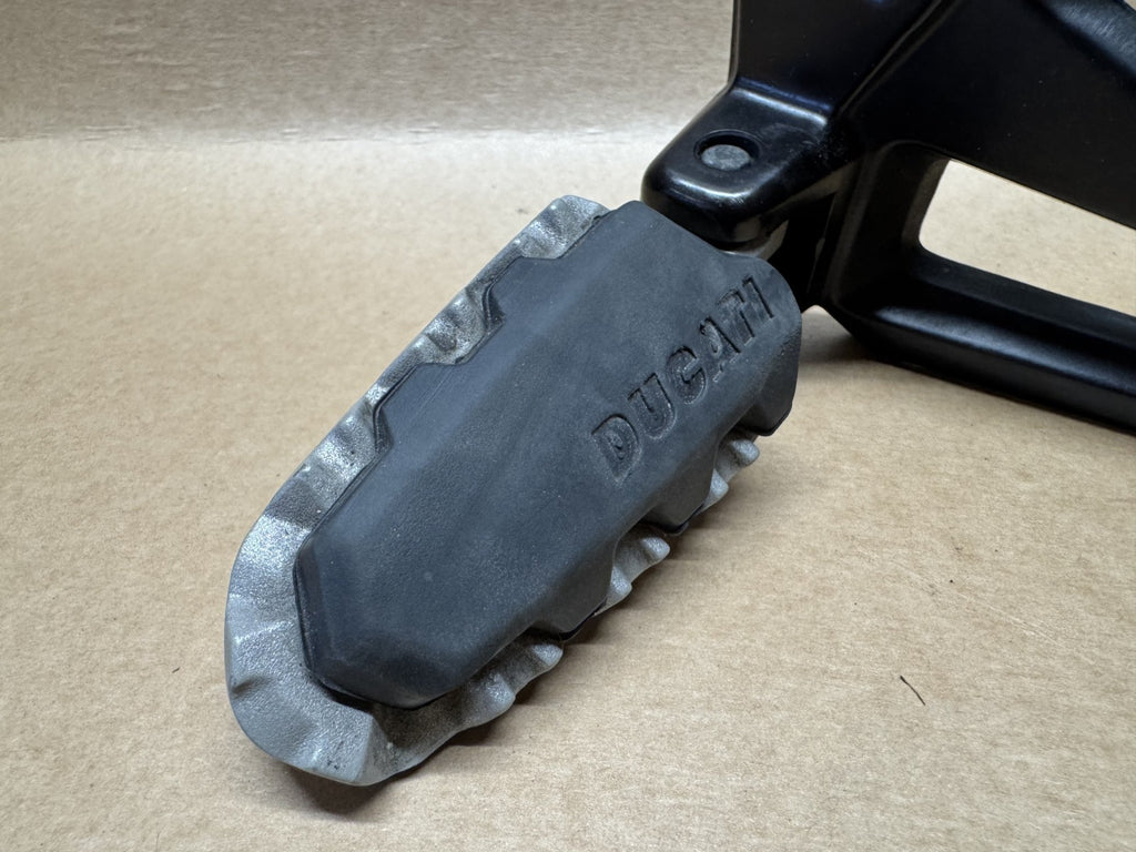 Rear Left Foot Peg Hanger Ducati Multistrada 1200 S 2013