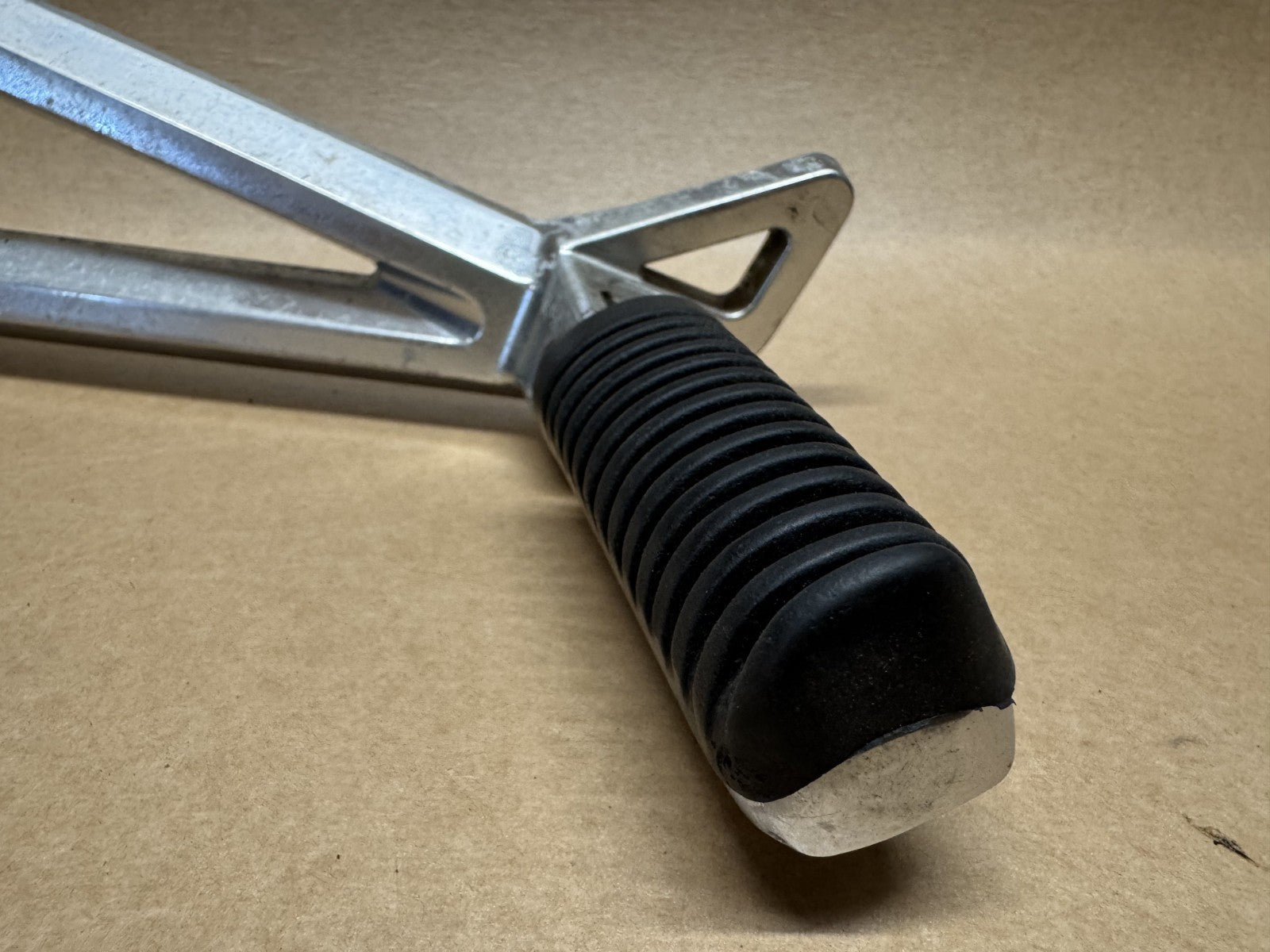 Yamaha XJR 1300 2005 (2000 - 2006) Aftermarket Left Side Pillion Foot Peg