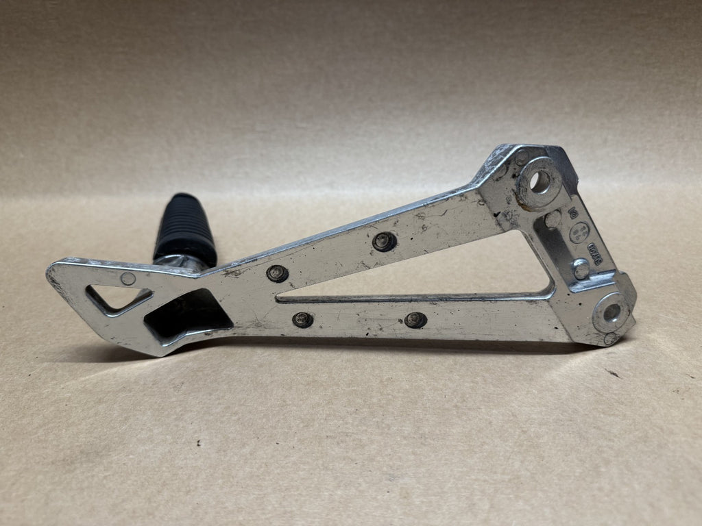Yamaha XJR 1300 2005 (2000 - 2006) Aftermarket Left Side Pillion Foot Peg