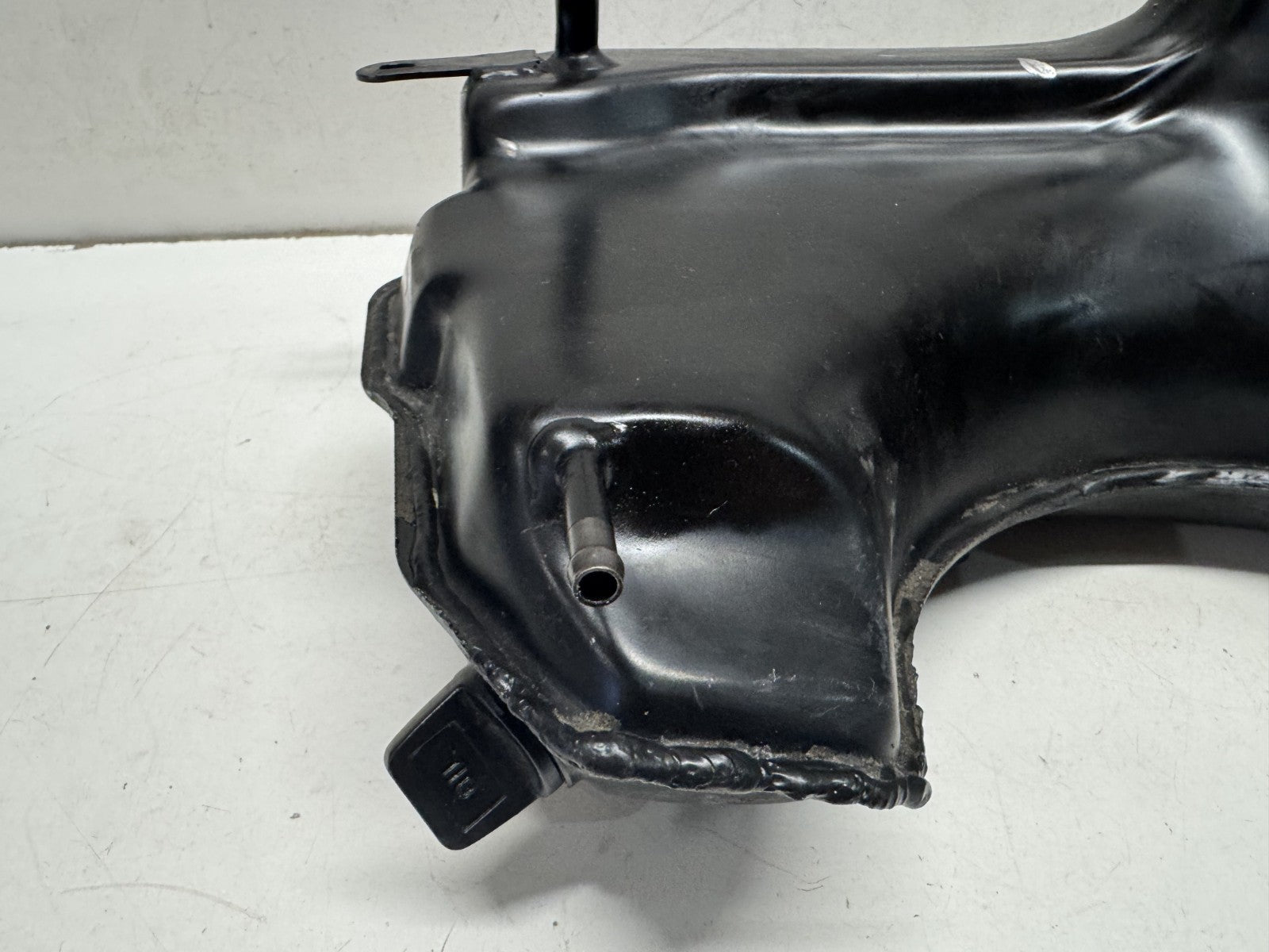 2001 - 2007 Aprilia Caponord ETV 1000 Oil Tank