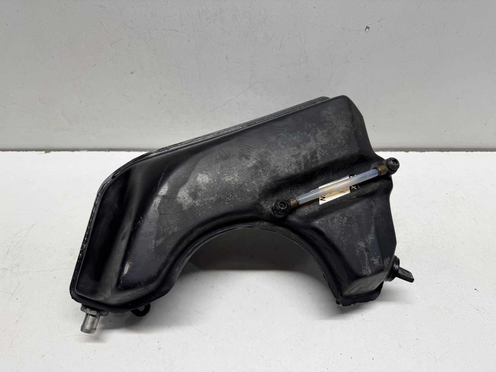 2001 - 2007 Aprilia Caponord ETV 1000 Oil Tank