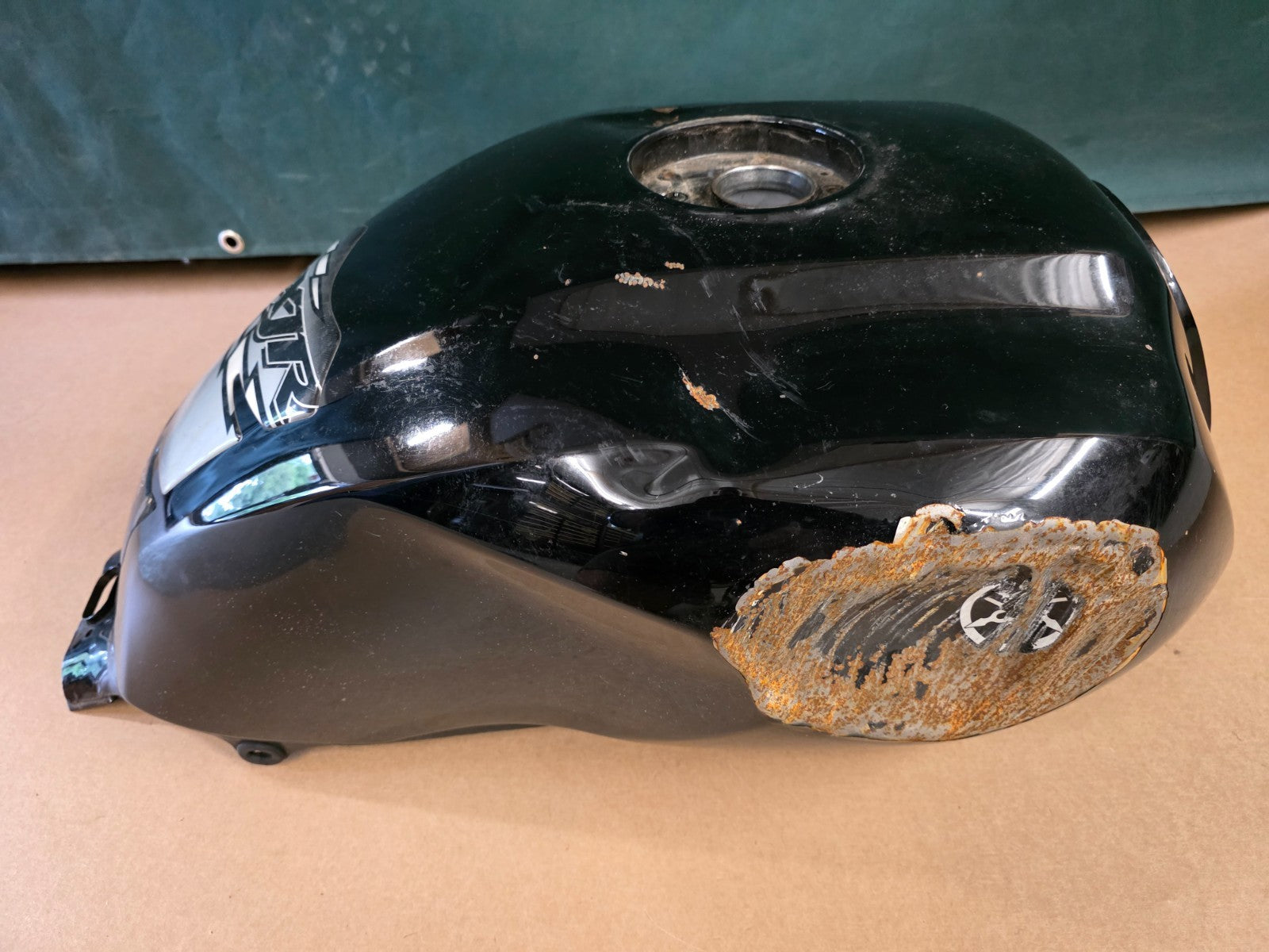 Yamaha XJR 1300 2005 (2000 - 2006) Fuel Tank
