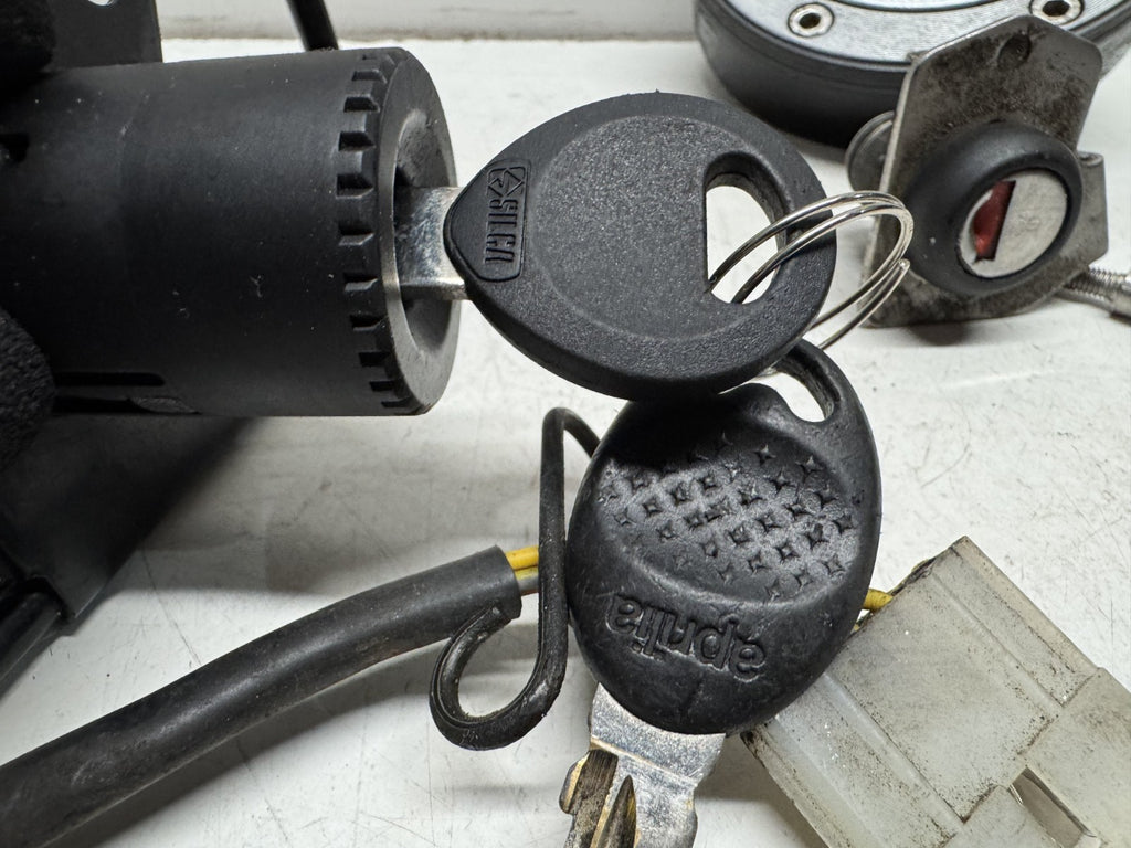 2001 - 2007 Aprilia Caponord ETV 1000 Lock Set