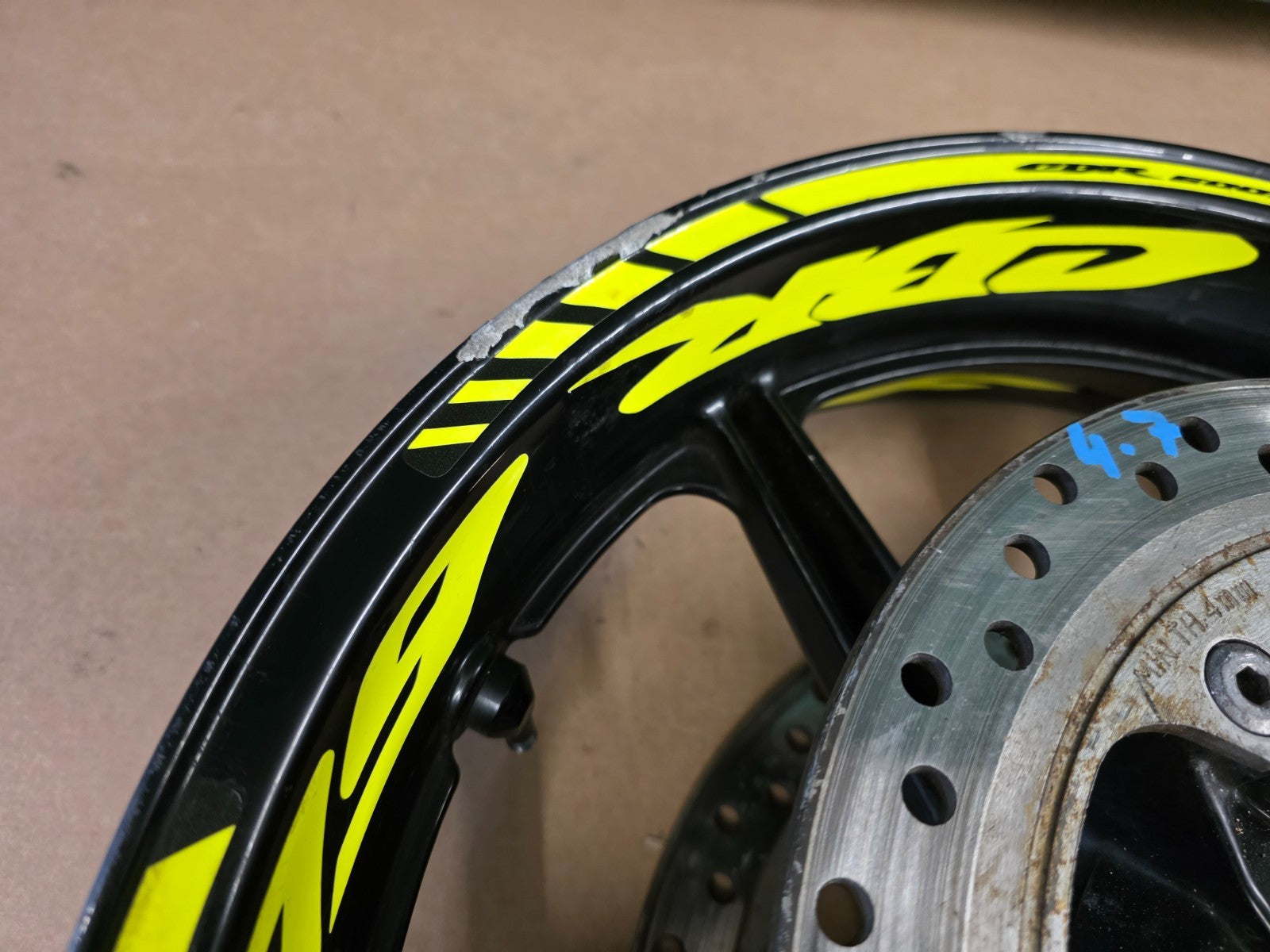 Honda CBR 600 F2 1991 - 1994  Front Wheel Rim + Discs