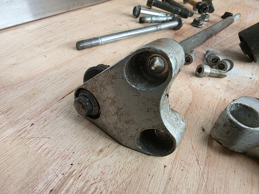 Yamaha XJR 1300 2005 (2000 - 2006) Engine Bolts