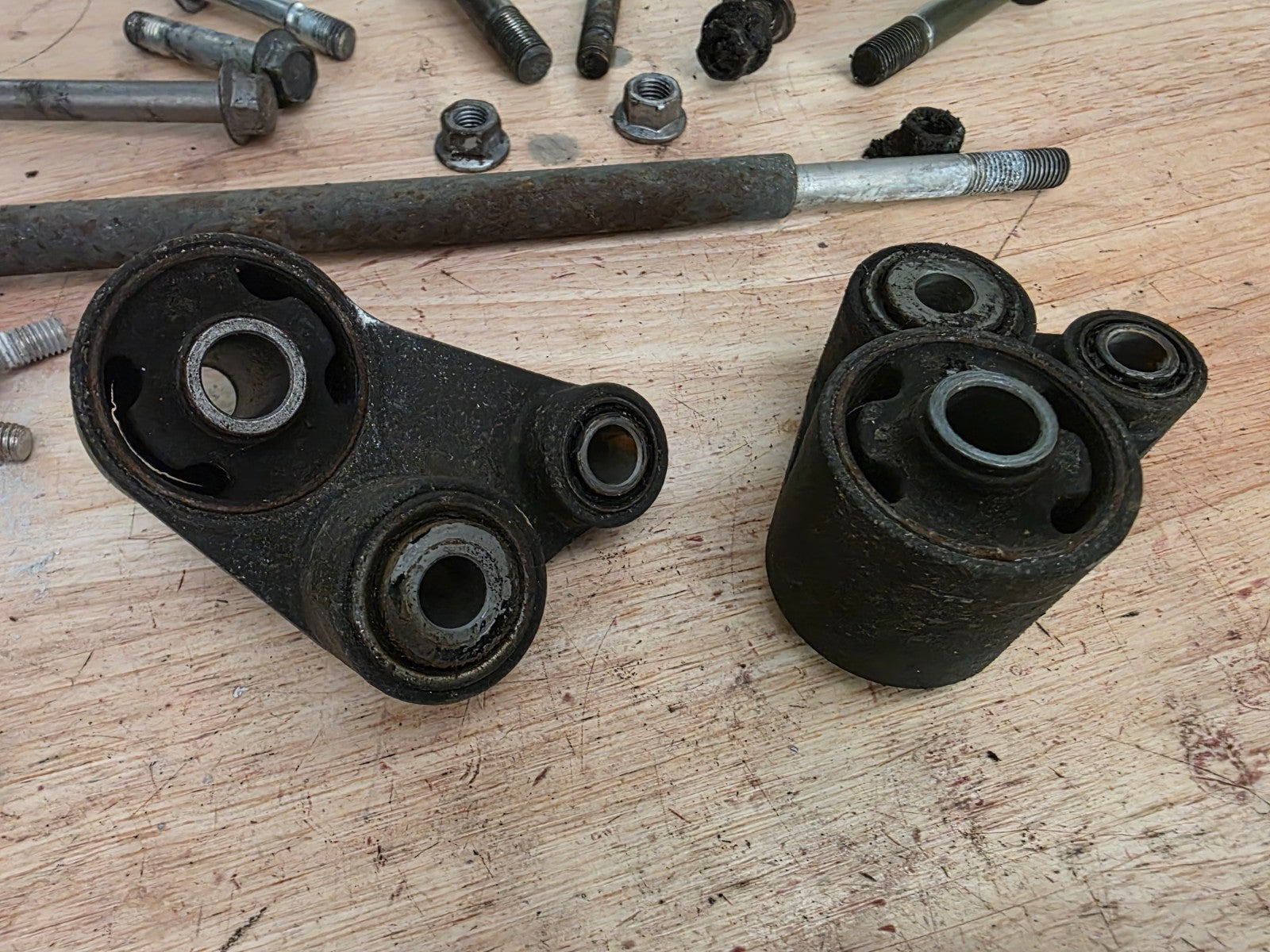 Yamaha XJR 1300 2005 (2000 - 2006) Engine Bolts