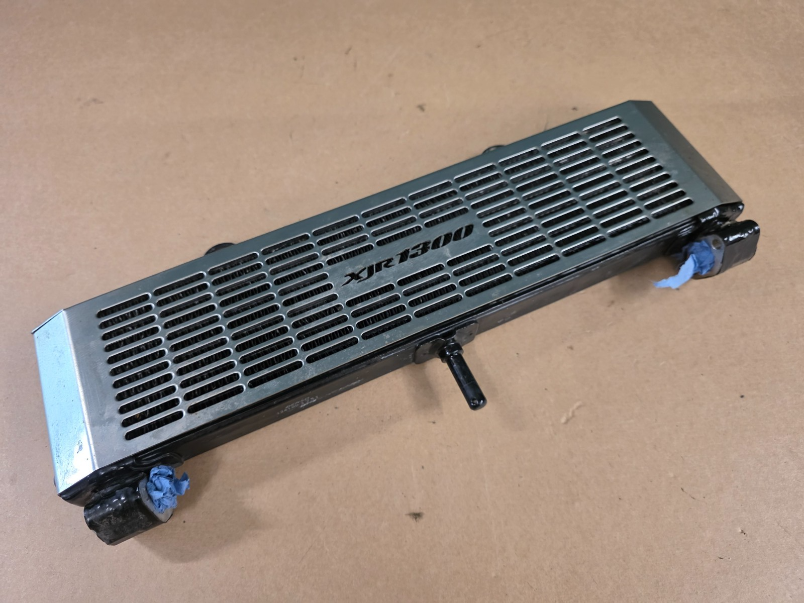 Yamaha XJR 1300 2005 (2000 - 2006) Oil Cooler Radiator + Cover