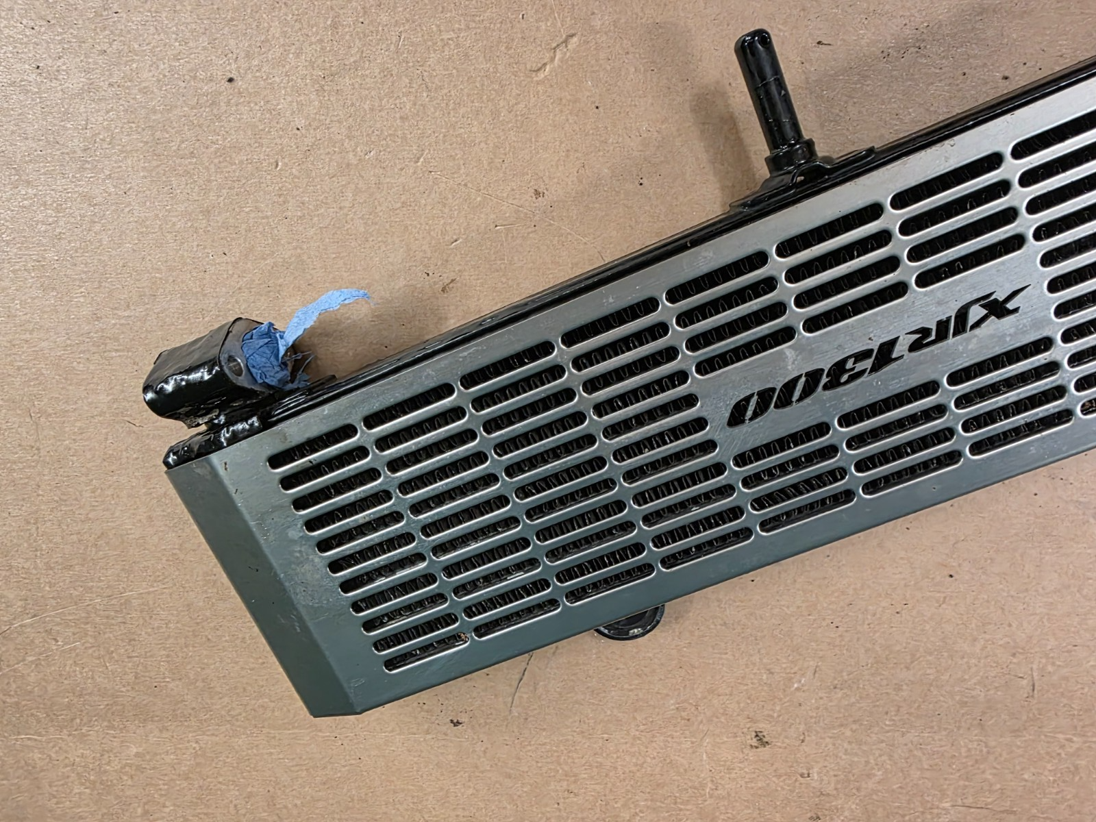 Yamaha XJR 1300 2005 (2000 - 2006) Oil Cooler Radiator + Cover
