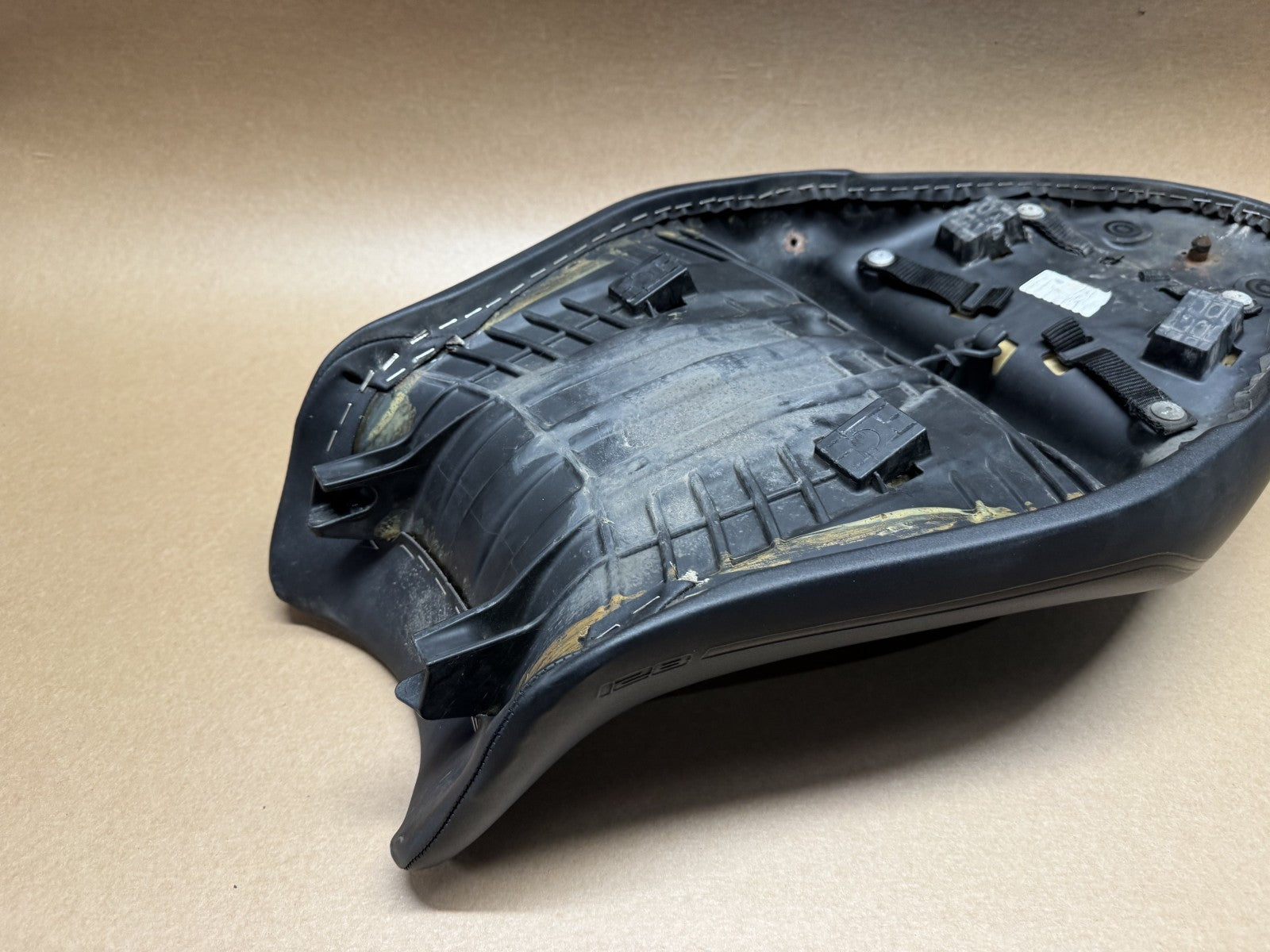 Ducati Monster 821 2014 (2014 - 2016) OEM Front Seat Saddle