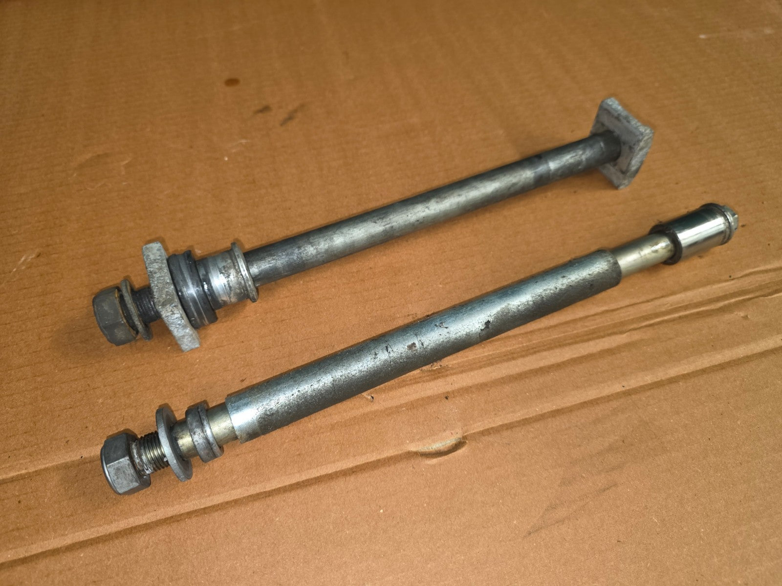 2012 Triumph Tiger 1050 Swing Arm + Rear Wheel Spindle Axles