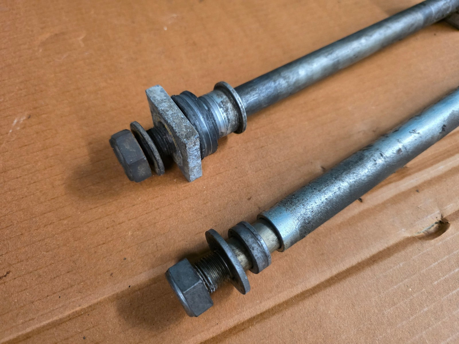 2012 Triumph Tiger 1050 Swing Arm + Rear Wheel Spindle Axles