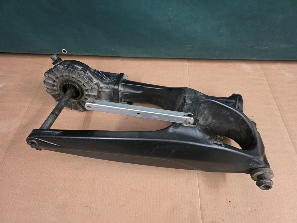 2011 Yamaha Super Tenere XT 1200 Z Complete Rear Swing Arm + Final Drive + Shaft