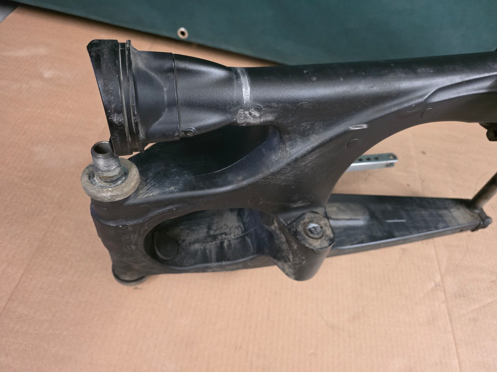 2011 Yamaha Super Tenere XT 1200 Z Complete Rear Swing Arm + Final Drive + Shaft