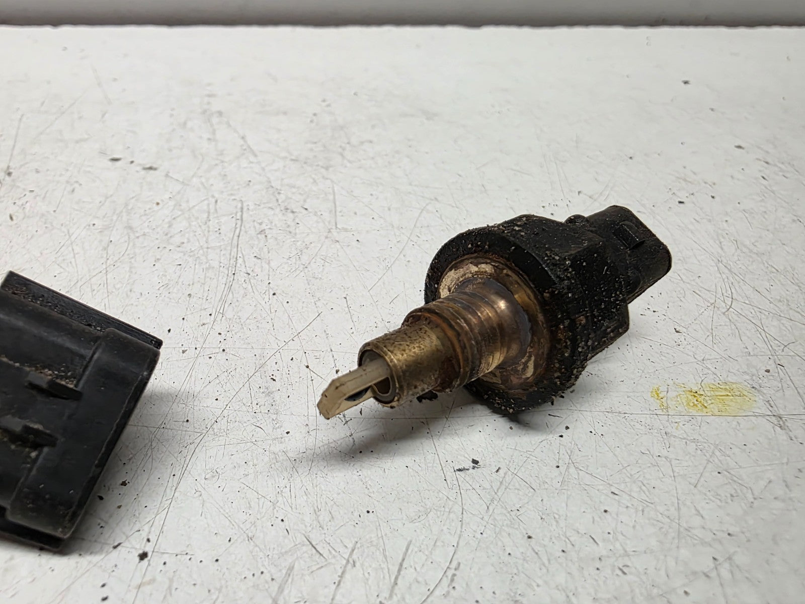 2012 Triumph Tiger 1050 OEM Airbox Sensors