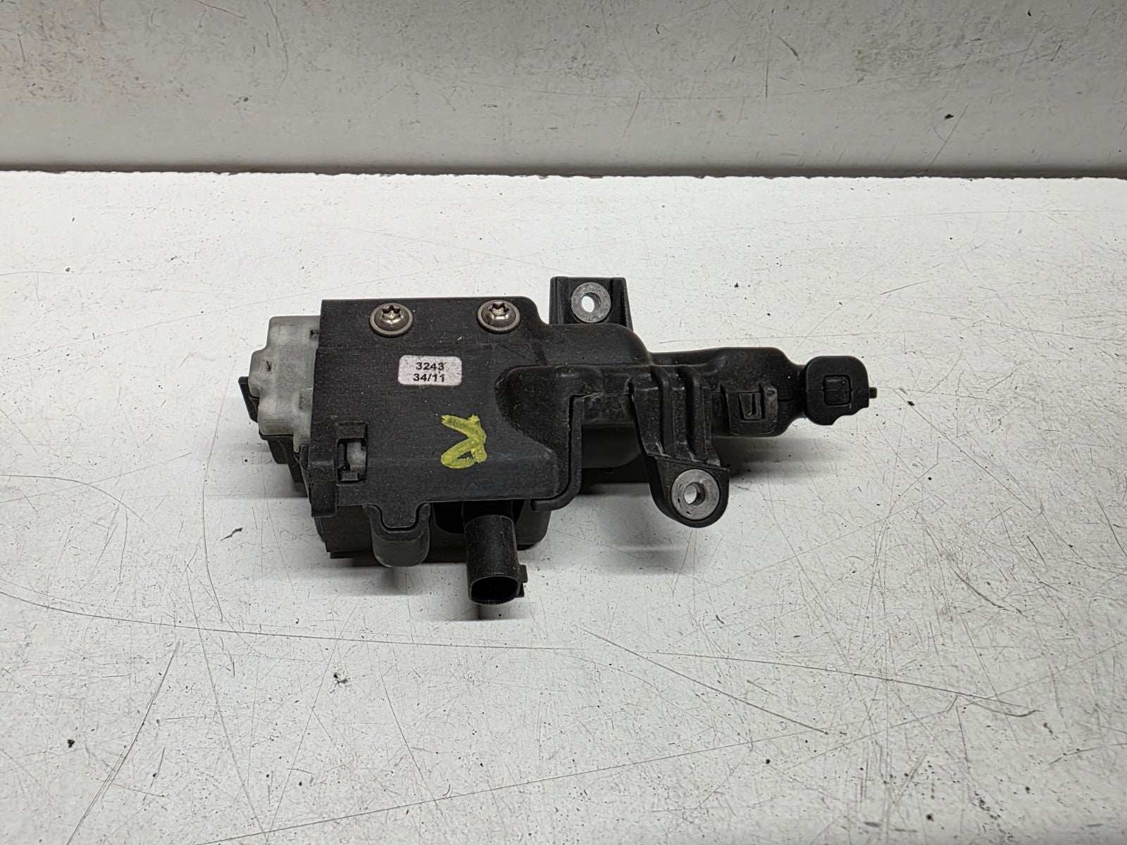 BMW K1600 GT 2012 RH Right Locking Motor