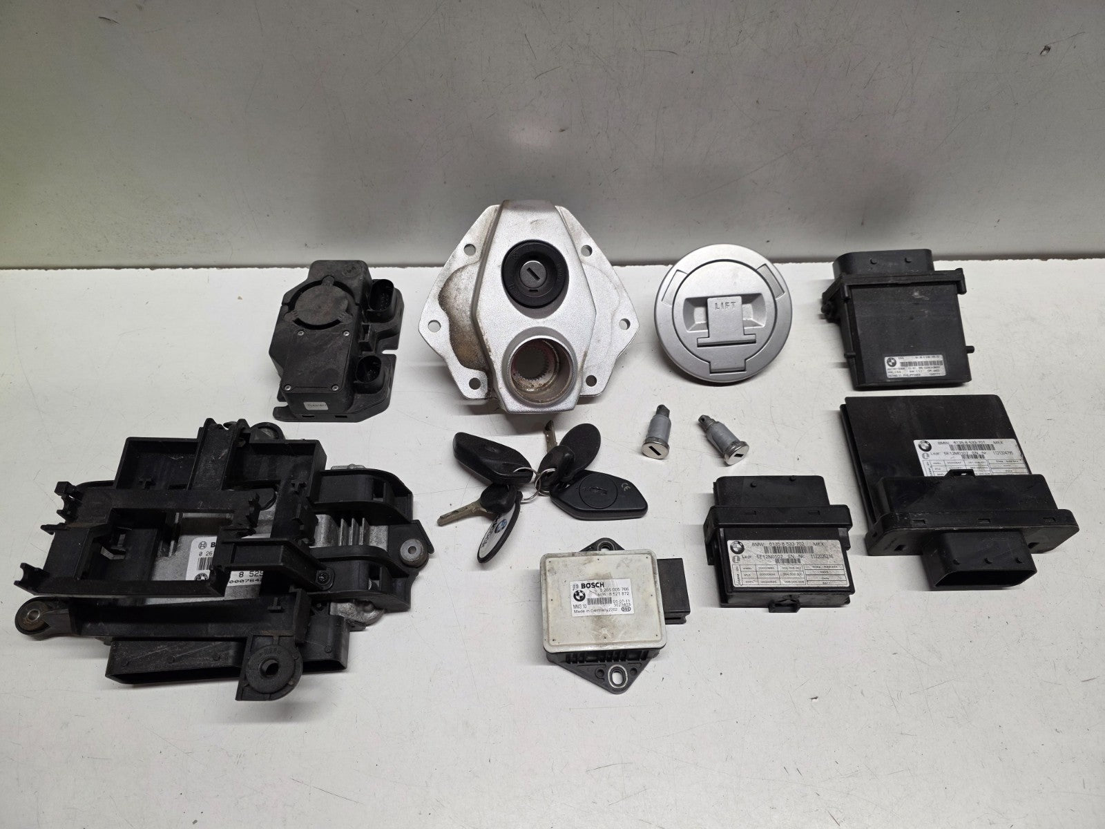 BMW K1600 GT 2012 Complete ECU Lock Set 2 Keys Alarm Fobs