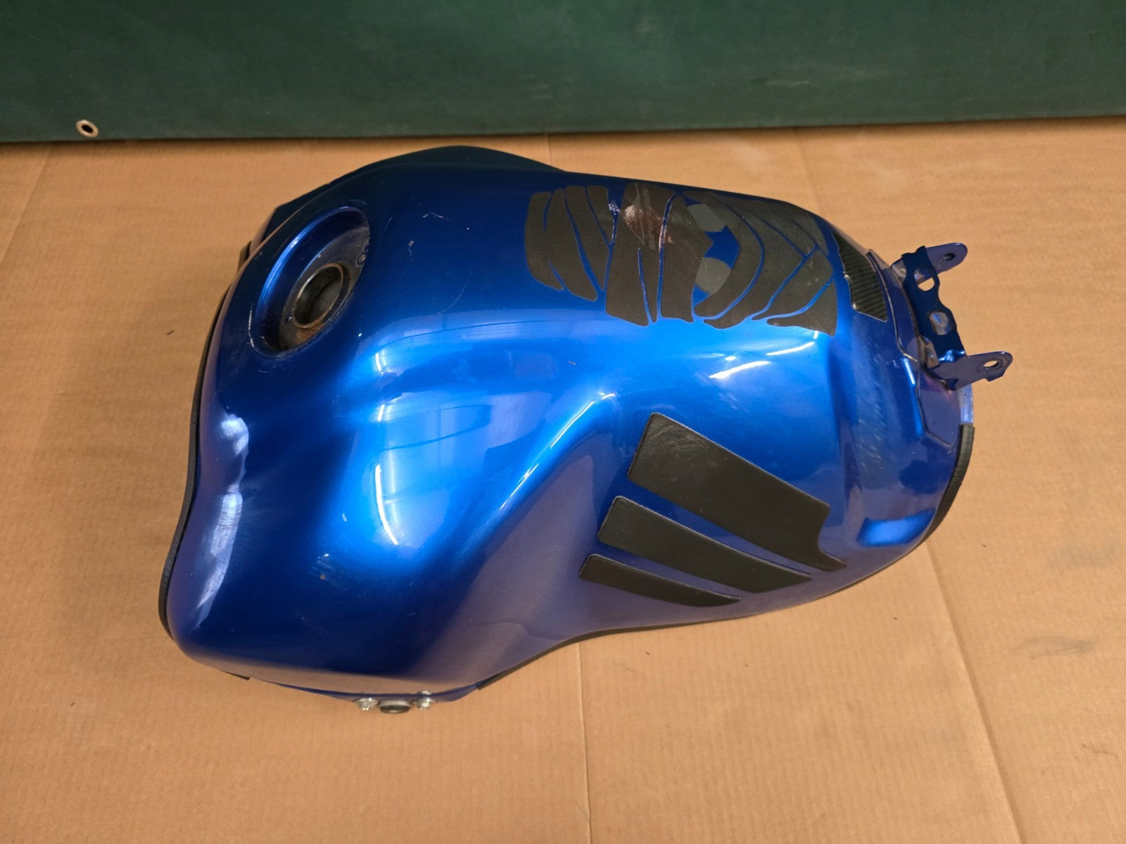 2011 Yamaha Super Tenere XT 1200 Z Fuel Tank Blue (please read)