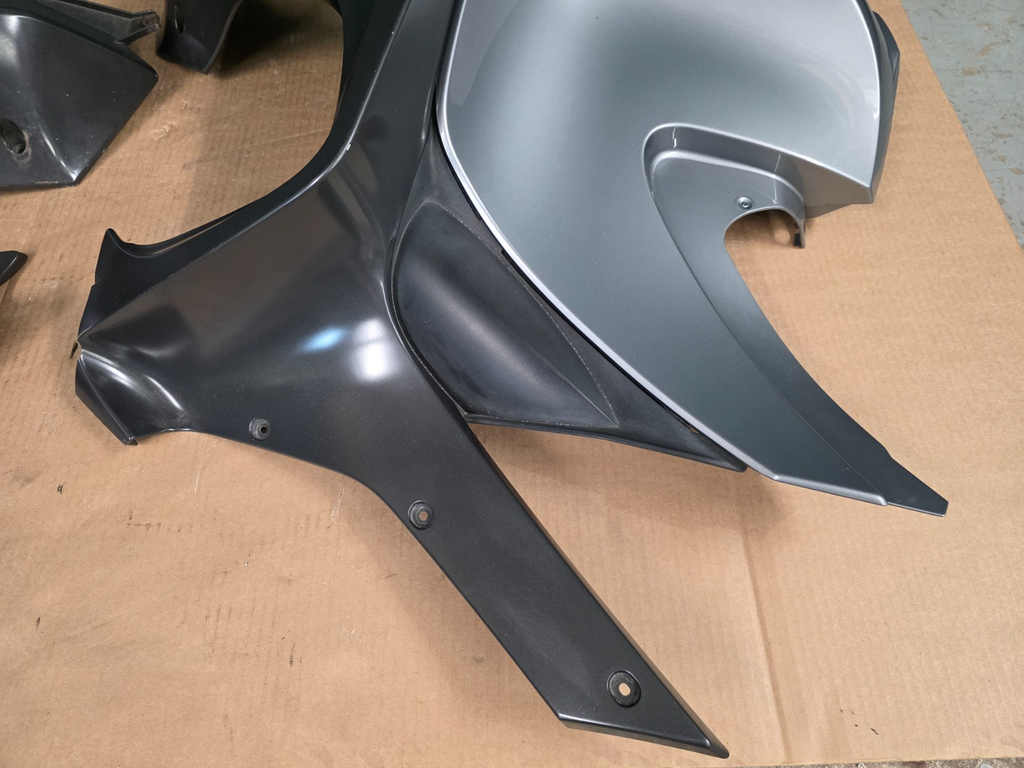 BMW R1200 RT 2005 - 2009 Side Fairing Panels Silver (1225)