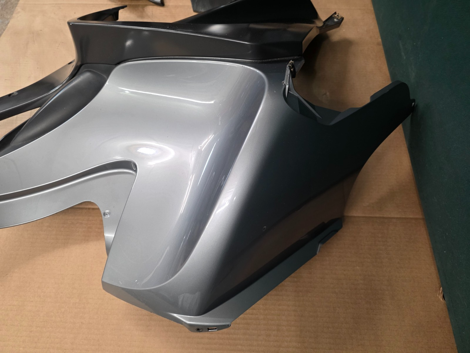 BMW R1200 RT 2005 - 2009 Side Fairing Panels Silver (1225)