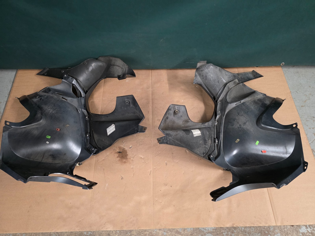 BMW R1200 RT 2005 - 2009 Side Fairing Panels Silver (1225)