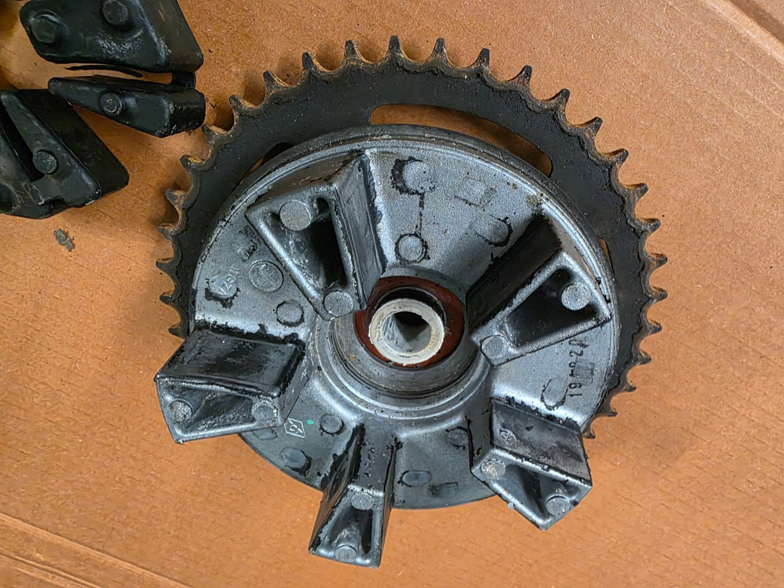Honda CBR 650R 2019 Rear Sprocket Carrier + Cush Drive Rubbers