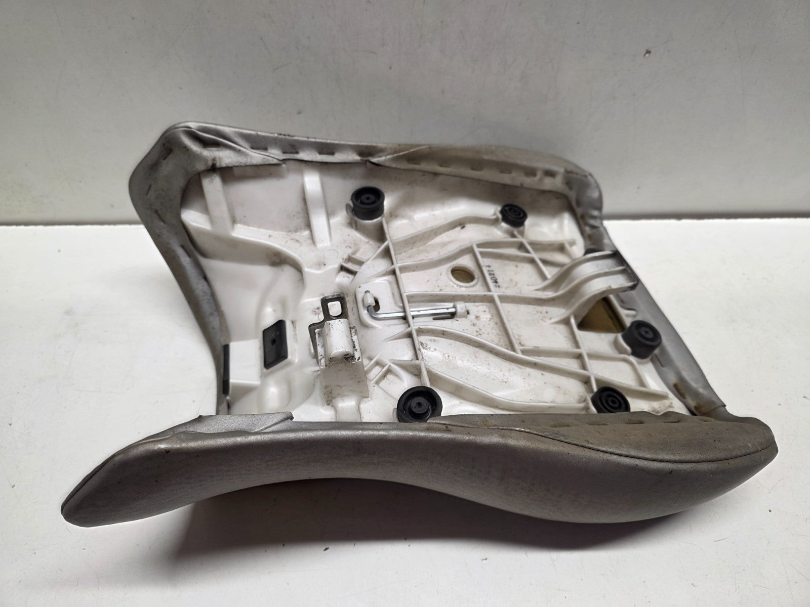 2011 Yamaha Super Tenere XT 1200 Z Front Driver Seat