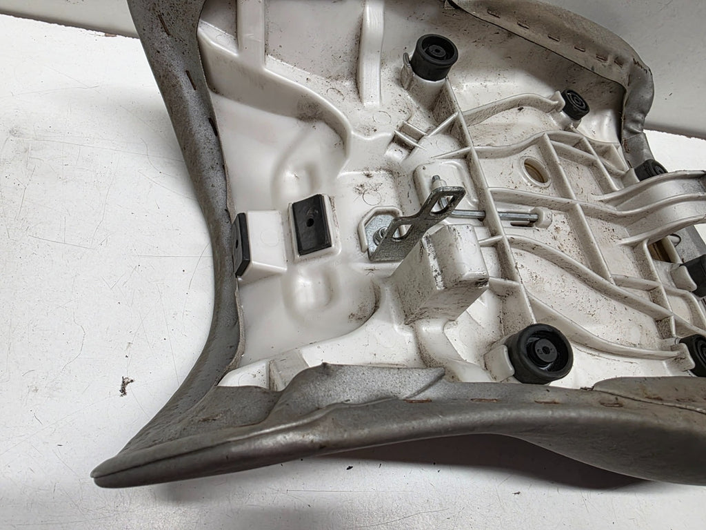 2011 Yamaha Super Tenere XT 1200 Z Front Driver Seat