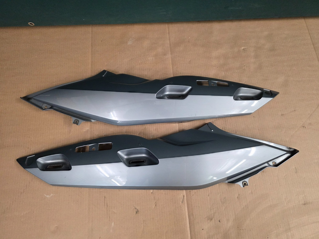 BMW R1200 RT 2005 - 2009 Rear Seat Fairing Panels Silver (1225)