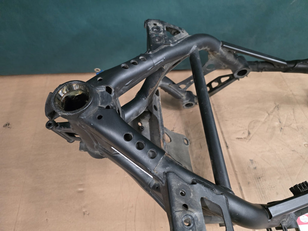2011 Yamaha Super Tenere XT 1200 Z Main Frame Chassis + V5