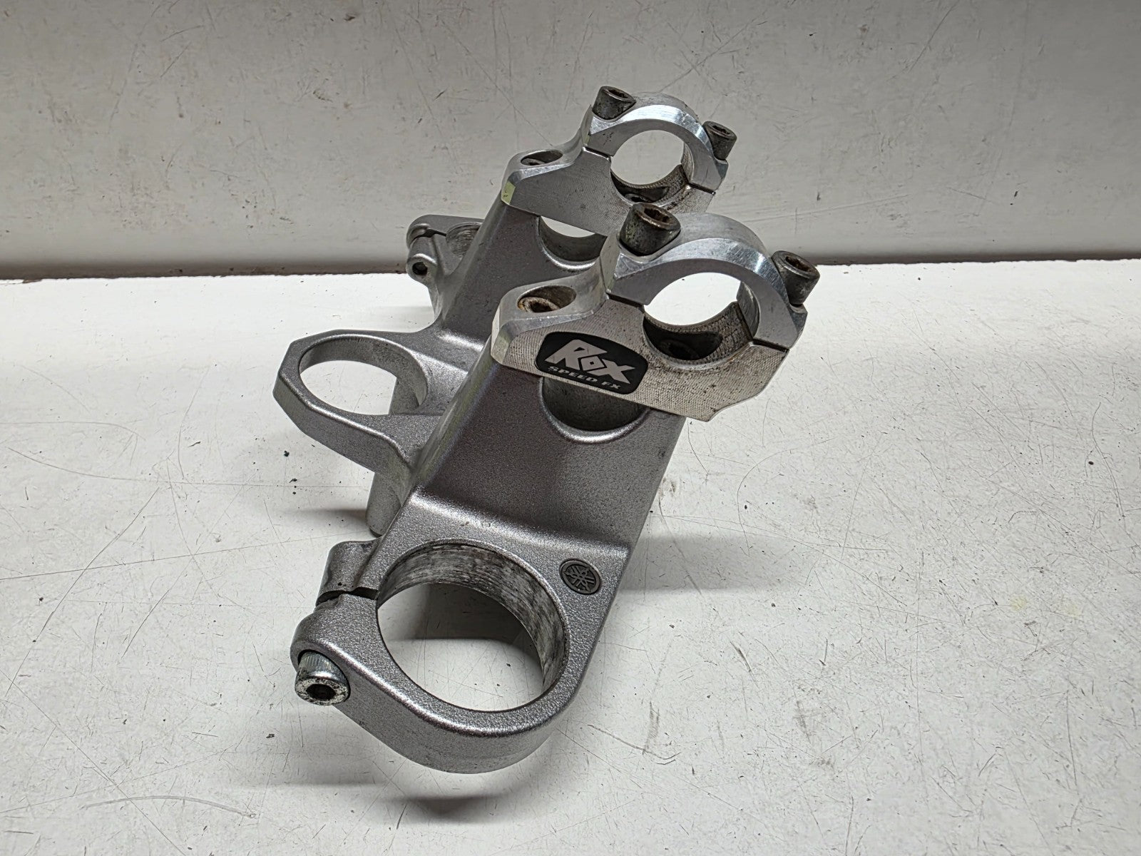 2011 Yamaha Super Tenere XT 1200 Z OEM Top Forks Yoke + Rox Bar Risers