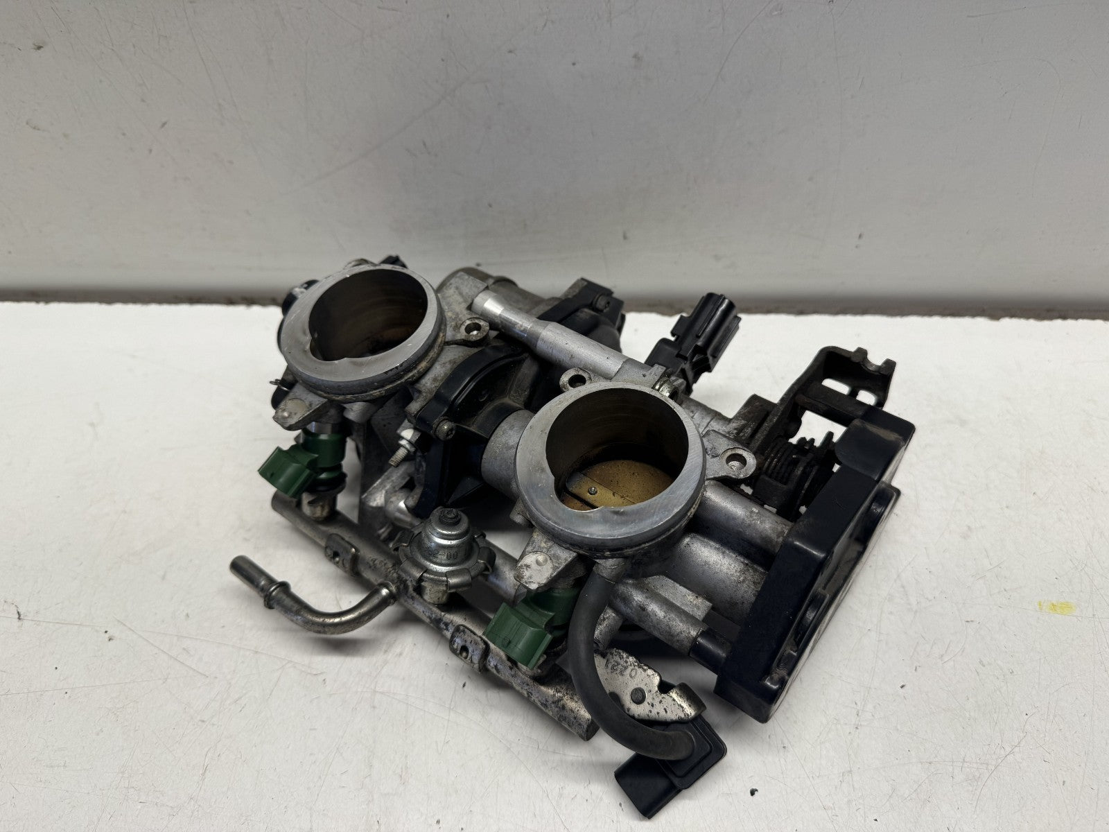 2011 Yamaha Super Tenere XT 1200 Z Throttle Bodies