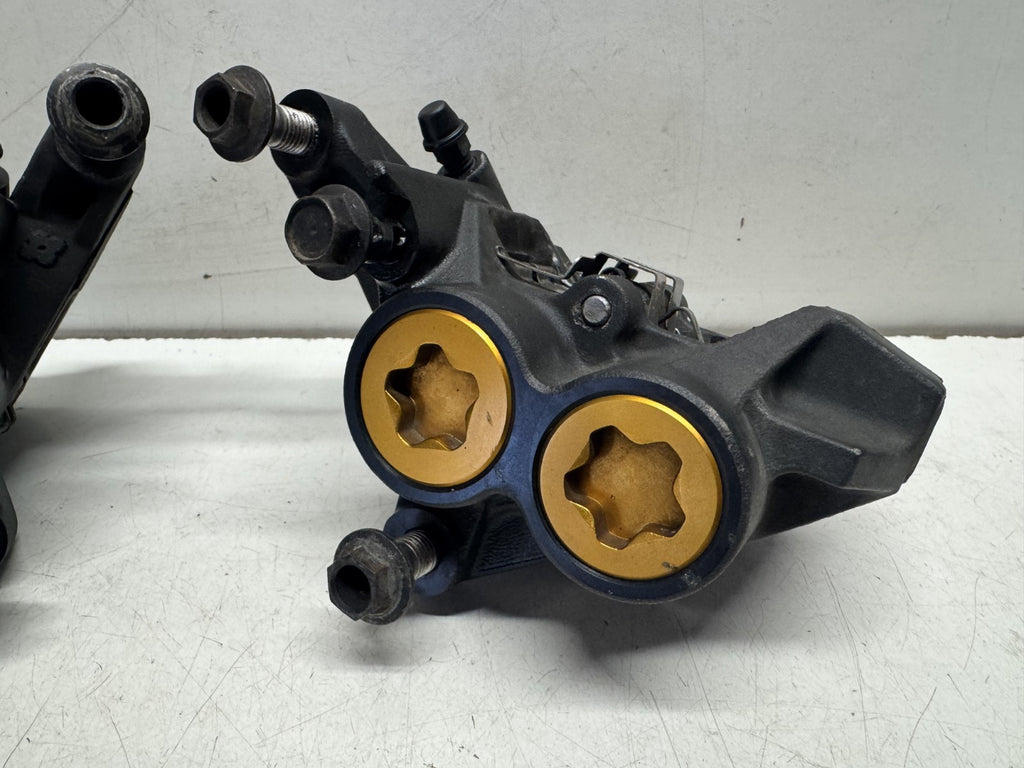 2011 Yamaha Super Tenere XT 1200 Z Front Brake Calipers