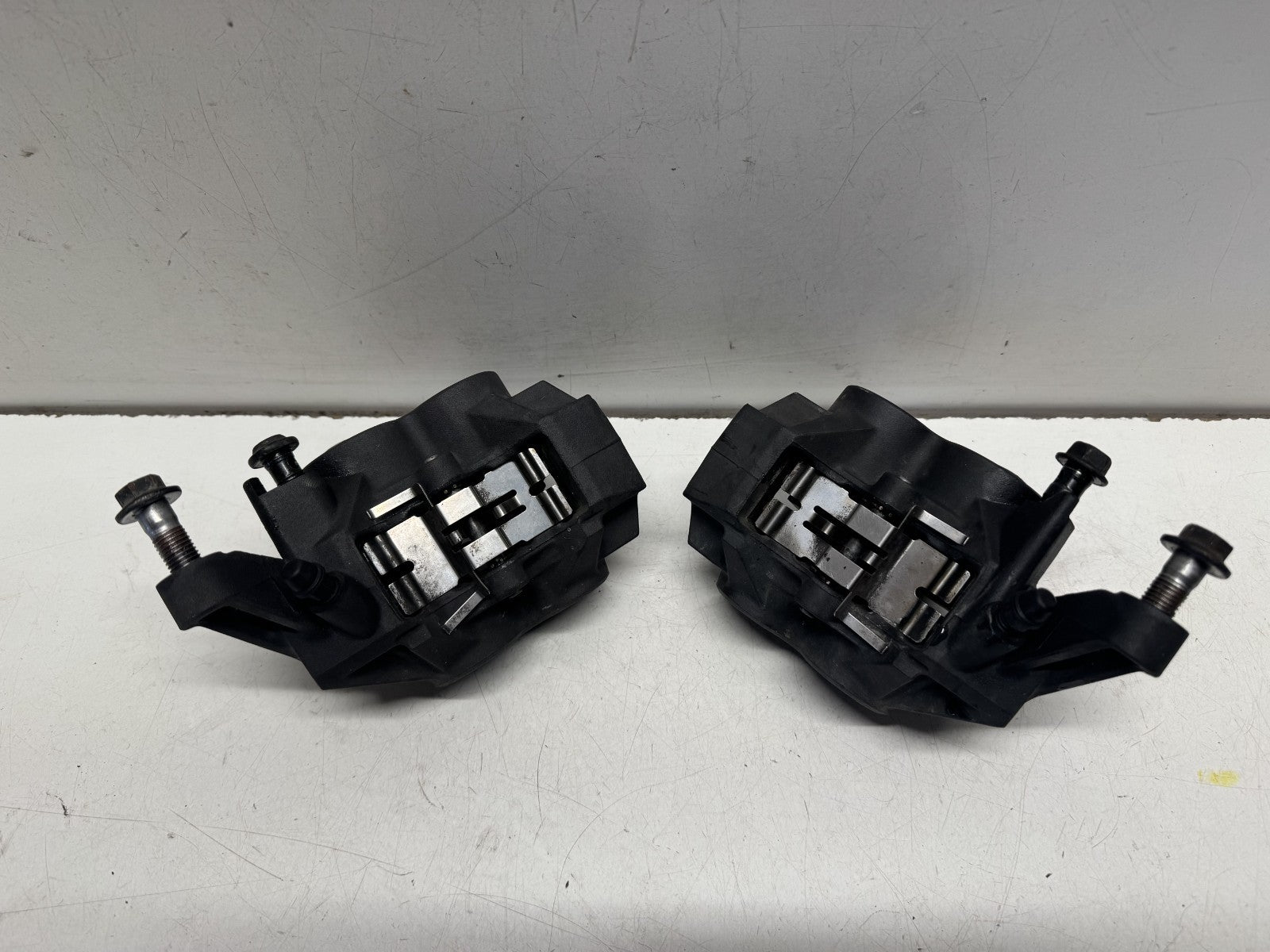 2011 Yamaha Super Tenere XT 1200 Z Front Brake Calipers