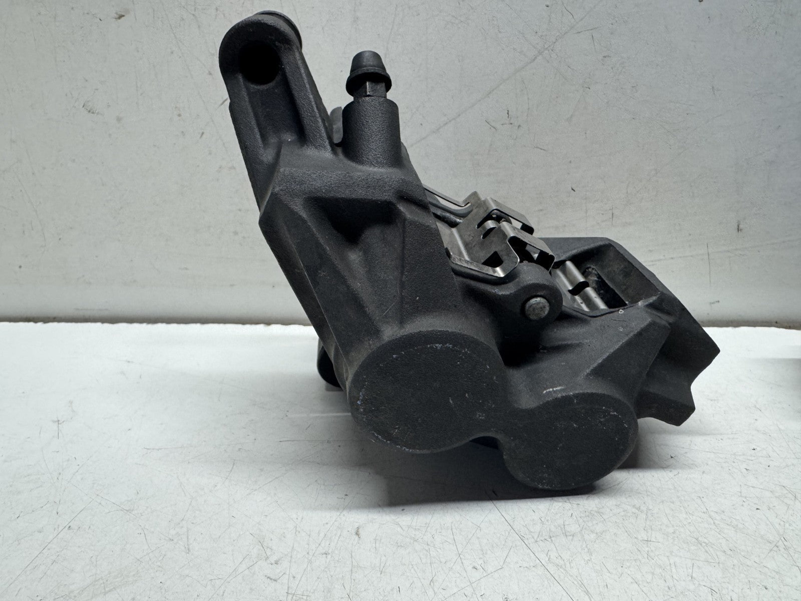 2011 Yamaha Super Tenere XT 1200 Z Front Brake Calipers